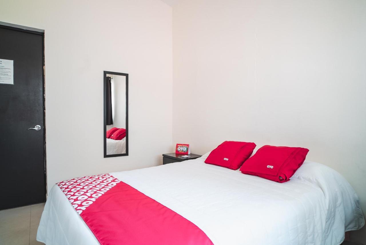 Oyo Hotel Home Express Tuxtla Gutierrez Bagian luar foto