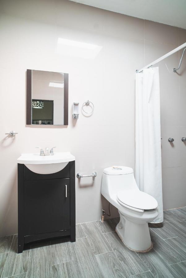 Oyo Hotel Home Express Tuxtla Gutierrez Bagian luar foto